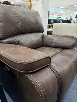 New Reclining Chairs @ FURNITURE LOVE ❤️ Same Day Delivery 🚚