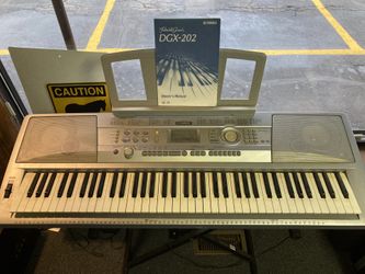 Yamaha DGX-202