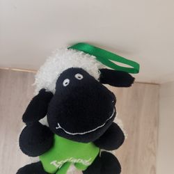 Shamrock Pals  Sheep From IRELAND.  NWT