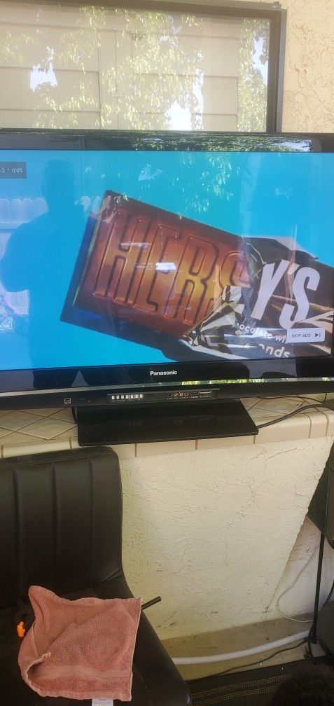 47" Panasonic Tv With Remote . Beautiful Picture. Not A Smart Tv