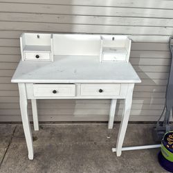 Vanity desk