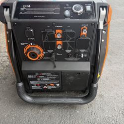 Generac 3800/3000-Watt Dual Fuel Inveter Generator