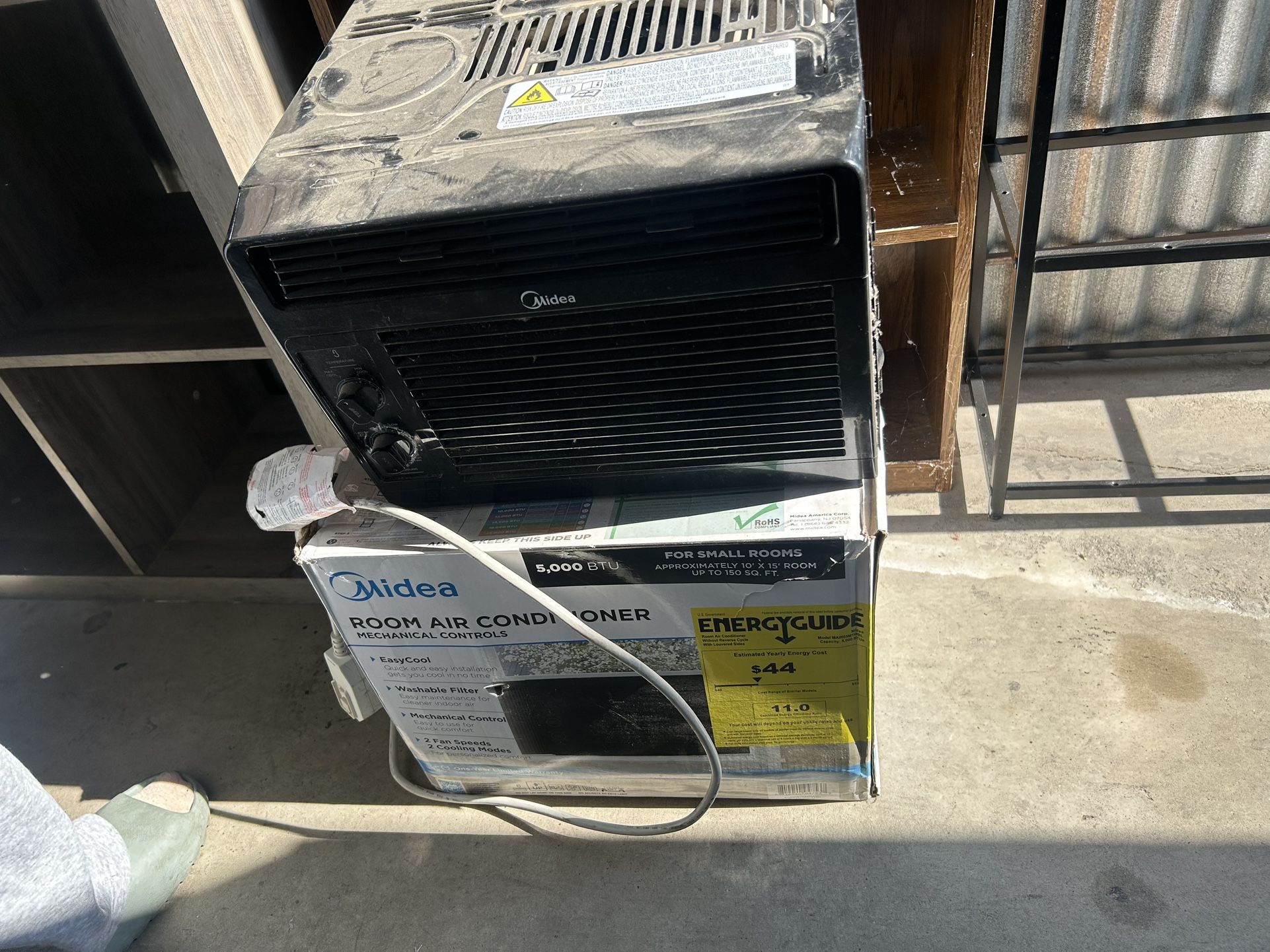 Room Air Conditioner