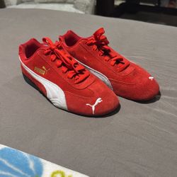 PUMA speedcat OG shoes (size: 7.5 men) (9 Woman)