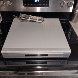 SONY 5 DISC CD/ DVD CHANGER  WITH REMOTE
