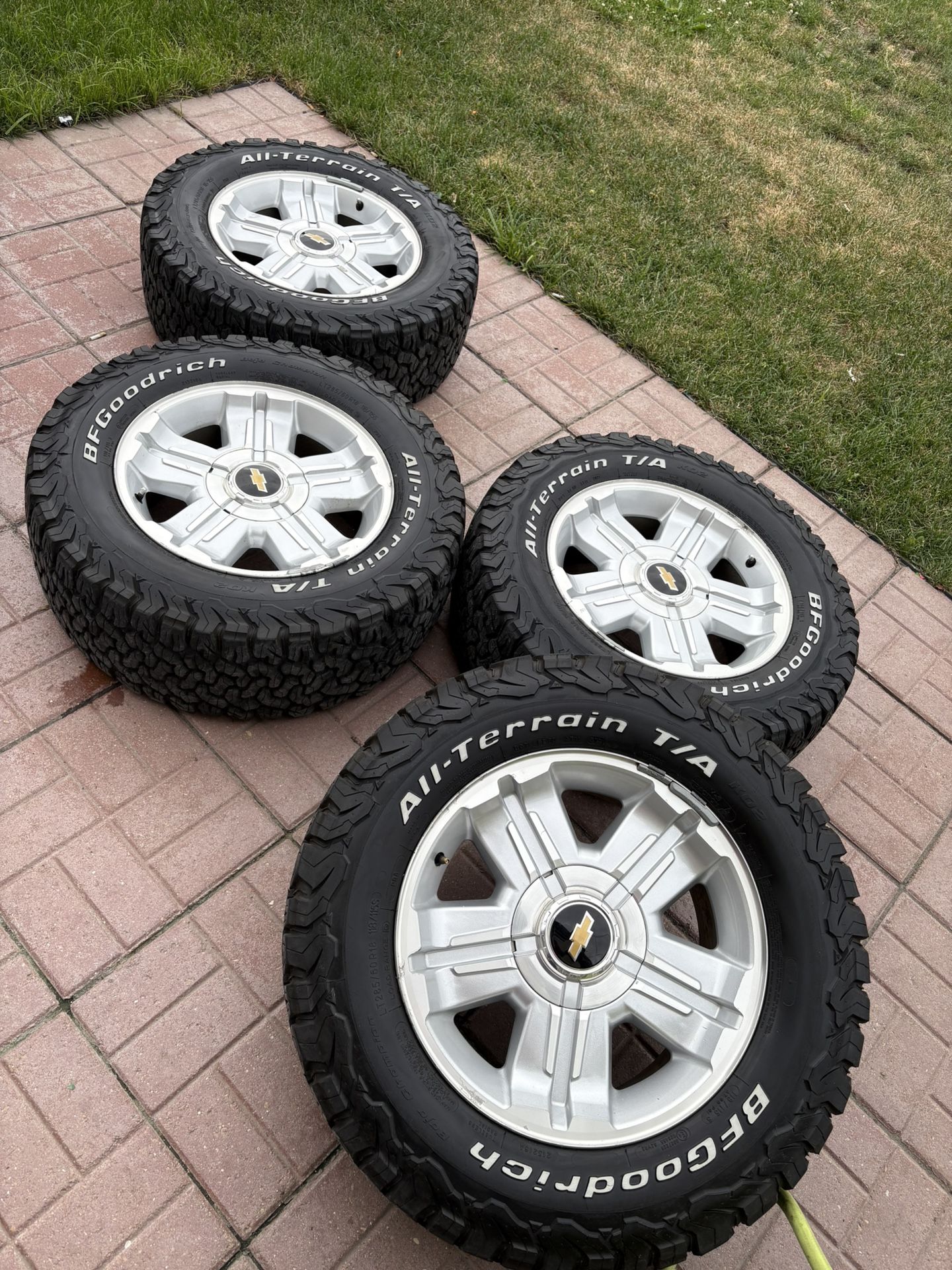 18” Silverado GMC stock Wheels 