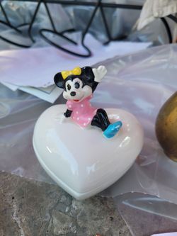 Minnie Mouse Ceramic Heart Trinket Box