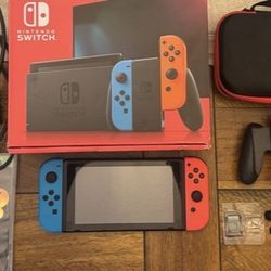 Nintendo Switch Like New! Carrying Case, Luigi’s Mansion 3 