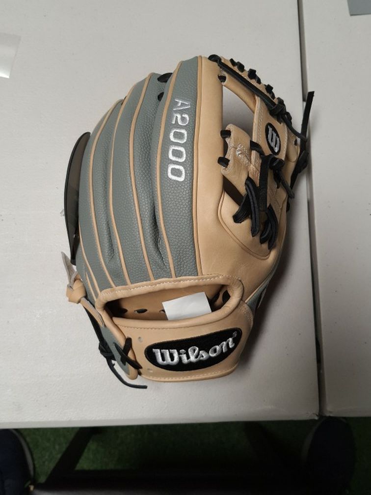 Wilson A2000 1788 11.25" INFIELD GLOVE