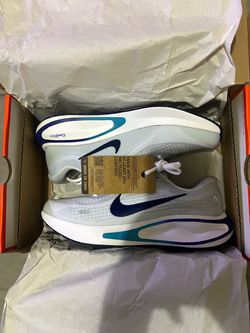 Brand new Nike journey run size 8.5