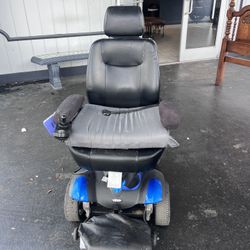 Titan Electric Wheelchair