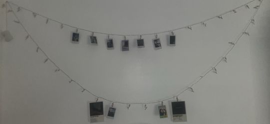 Polaroid picture holder light up