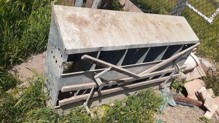 Nesting box