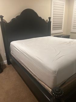 Cal king bed set