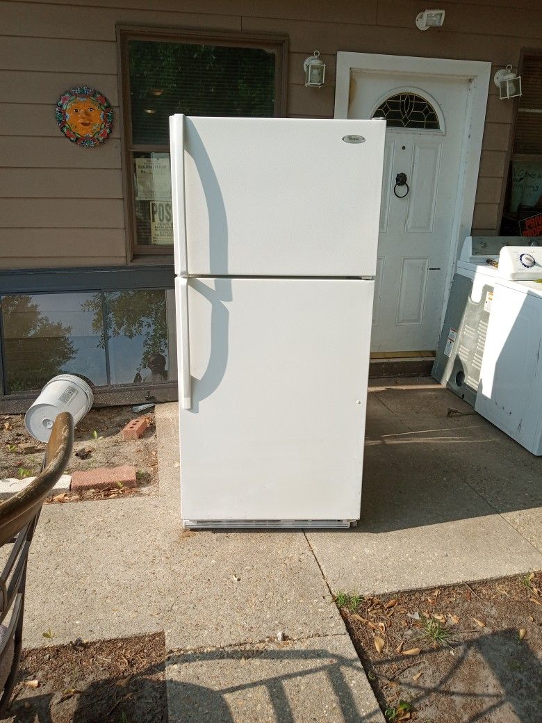 Working Refrigerator