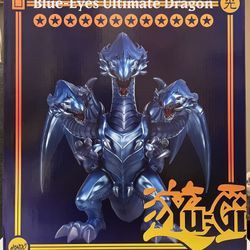 MONDO Yu-Gi-Oh! - Blue Eyes Ultimate Dragon Soft Vinyl Figure - Timed Edition
