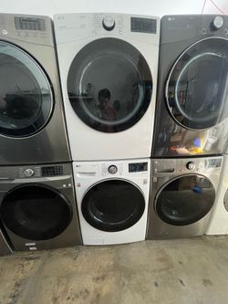 LG  WASHER AND DRYER ( GAS DRYER)