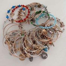 Authentic Alex And Ani Bracelets, Lot Of Mixed Bracelets
