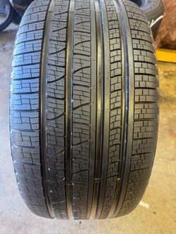295 35 21 Pirelli scorpion verde tire