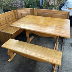  Kitchen Nook Table and Benches  – Solid wood Oak Amish-Built Built to Last