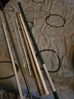 Curtain rods and shower rods