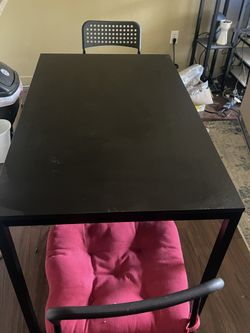 Table IKEA+ chairs