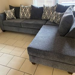 Sectional Grey 