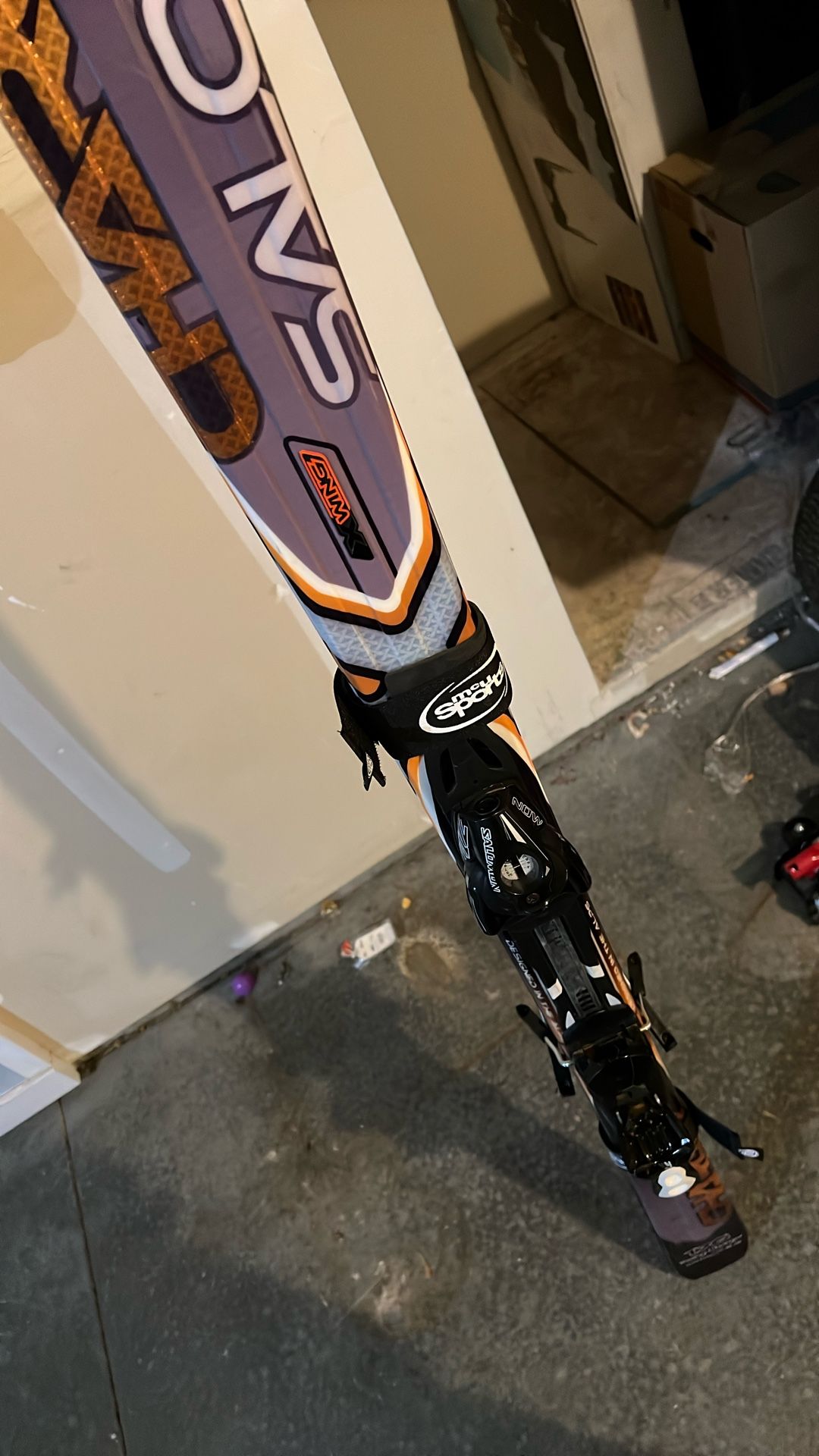 Salomon X-Wing Charger 160cm 120-74-102 r=15.3m Skis Salomon Z11 Bindings 