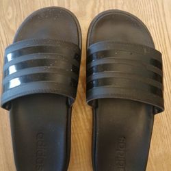 Unisex Adidas Slides Size 8