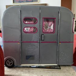 Doll House Camper - All Accessories - Canopy Bed -
