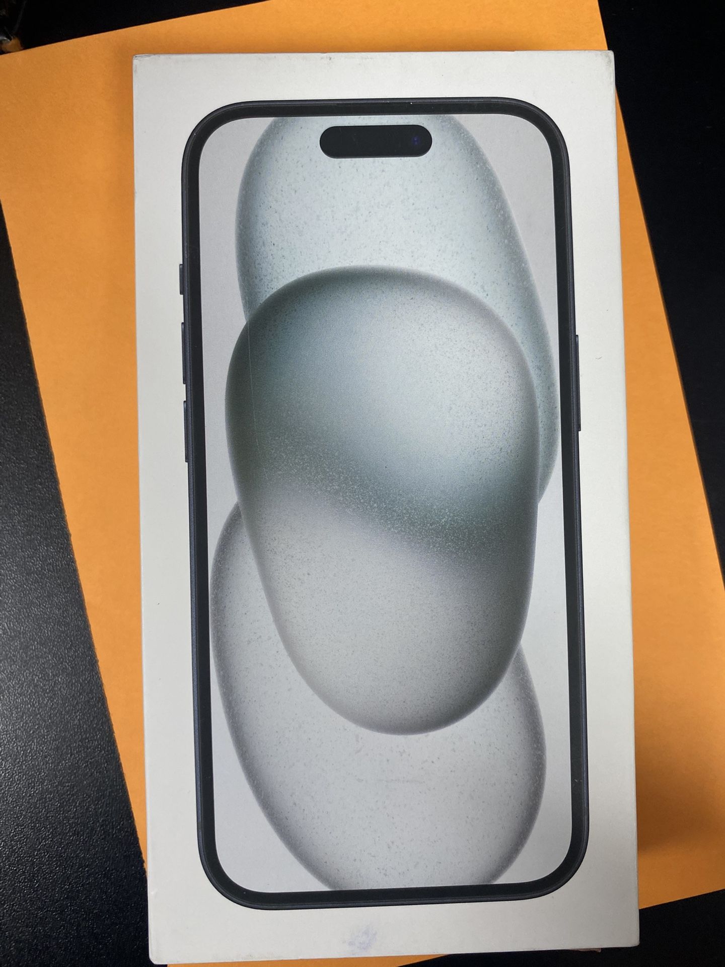 iPhone 15 📲