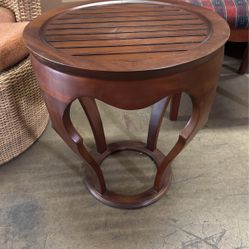 Round Table