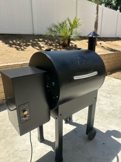 Traeger Smoker (works great)