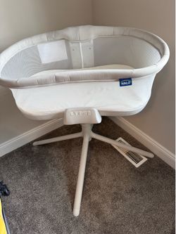Halo Bassinest 3.0 Swivel Sleeper