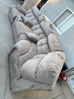 Reclinable Couch