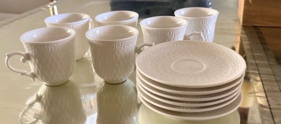 Brand New 12 Piece White Ceramic Tea Cup and Saucer Set
