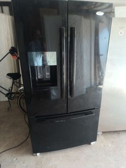 Refri presio orijinan 3,450 I want $900