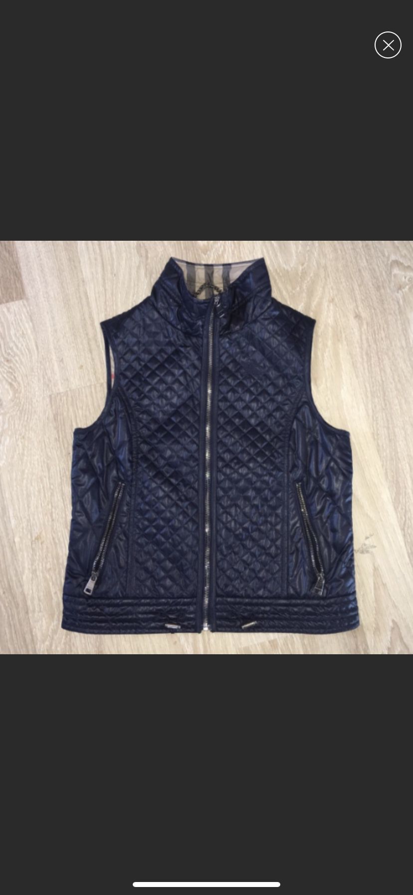 Women Burberry vest size Medium