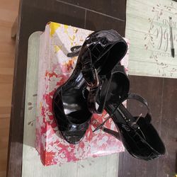 Black Heel 