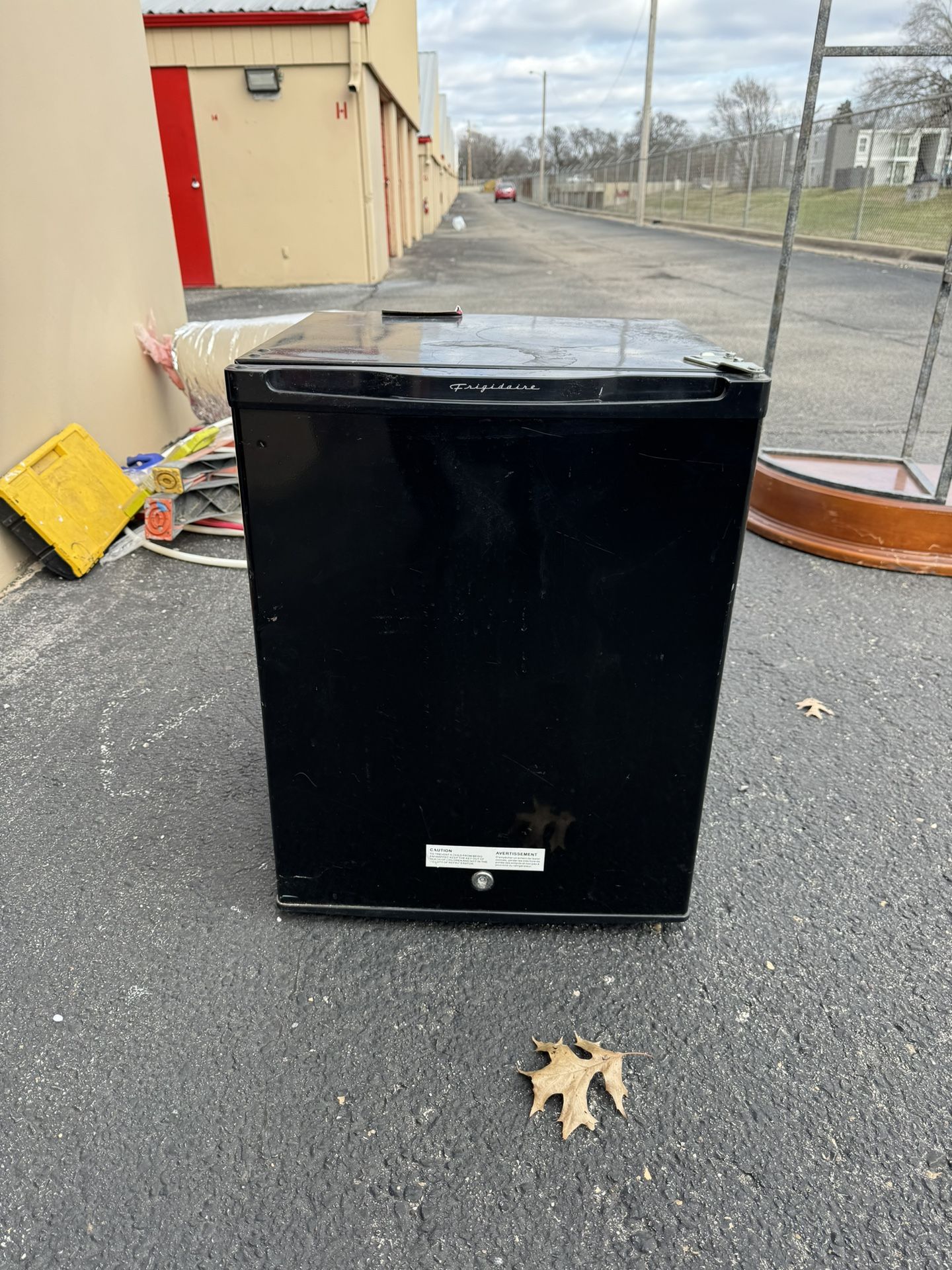 Mini fridge