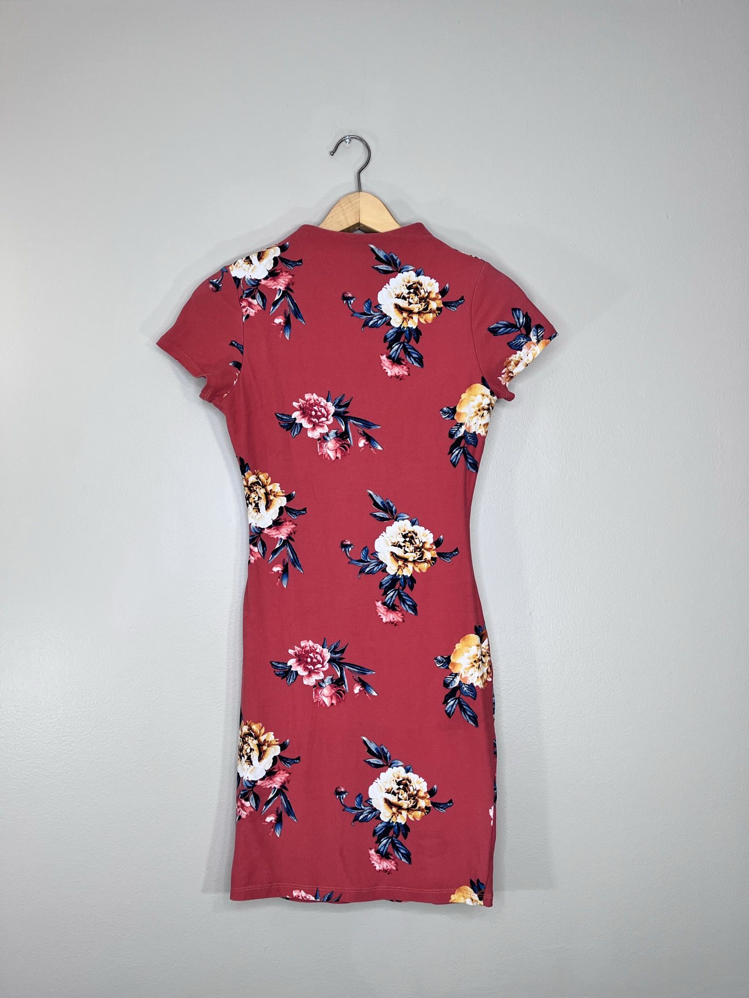 Rue21 XS Orange Cream Floral Mock Neck Bodycon Mini Dress Microfiber Soft
