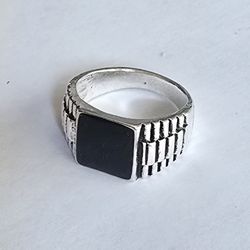 BLACK ONYX QUALITY TITANIUM SILVER EMBOSSED  NEW MENS SIZE 10 STATEMENT RING