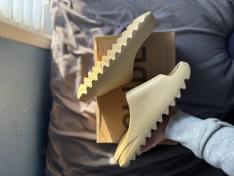 Yeezy Slide “Bone” — Size 12 (Brand New)