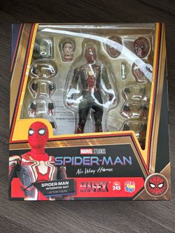MAFEX Spider-Man No Way Home Integrated Suit Action Figure No. 245