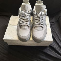 Jordan Retro 4’s