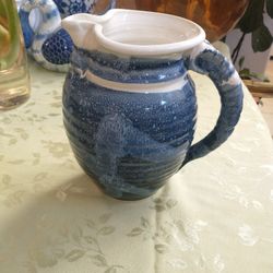 VINTAGE BLUE WHITE HEAVY STONEWARE BEAUTIFUL PITCHER IN EXCELLENT CONDITION 
