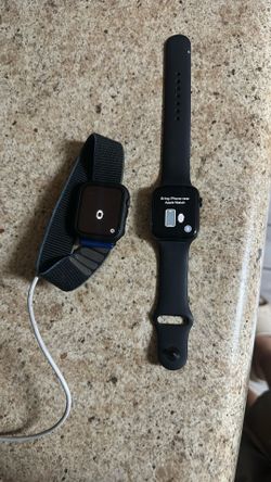2 Apple Watches Ready To Use