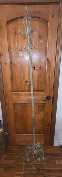 Wrought Iron Ivy Coat Rack