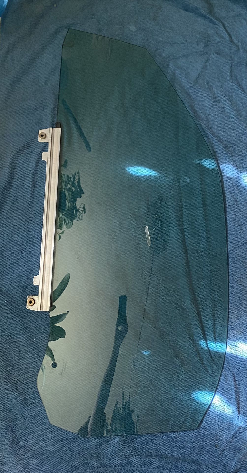 97-00R170 MERCEDES SLK230/320 FRONT LEFT DRIVER WINDOW GLASS