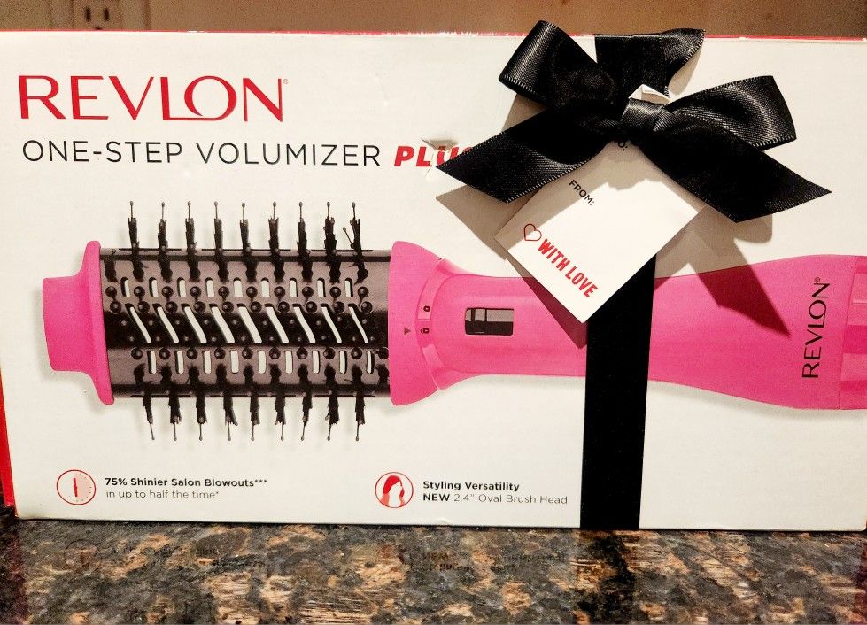 New pink Revlon One-Step Volumizer PLUS  Hair Dryer and Hot Air Brush